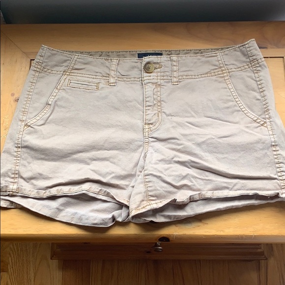 American Eagle Outfitters Pants - American Eagle “Shortie” Khaki Short